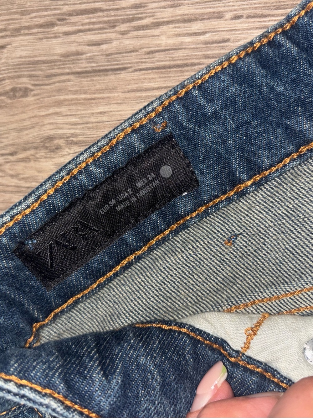Zara NWT Dark Wash Bootcut Flare Jeans Size 2 - Picture 4 of 5